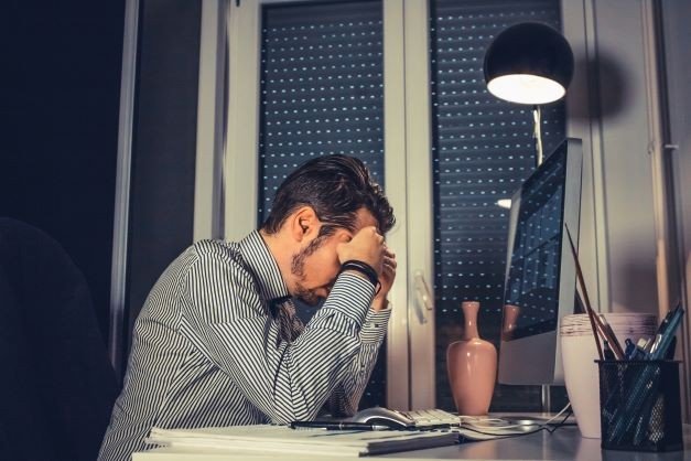 Burnout: entenda o que é a síndrome do esgotamento profissional e como se prevenir