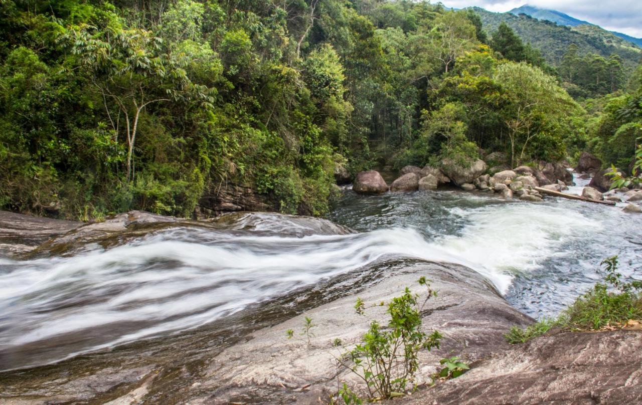 5 destinos com cachoeiras no Brasil para se refrescar no verão