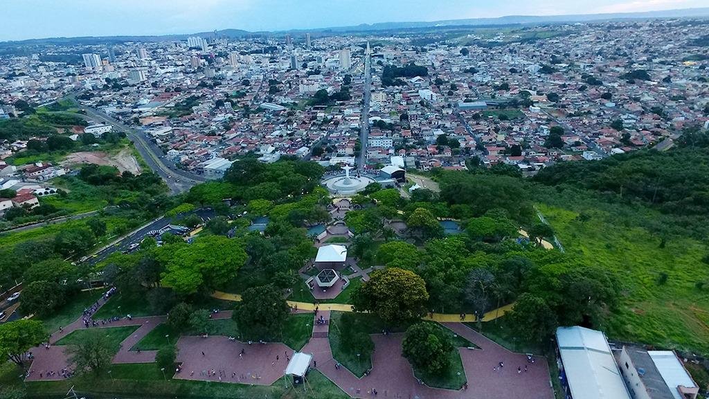 Compradores de oito países vão a Araxá para conhecer o café produzido na Região do Cerrado Mineiro