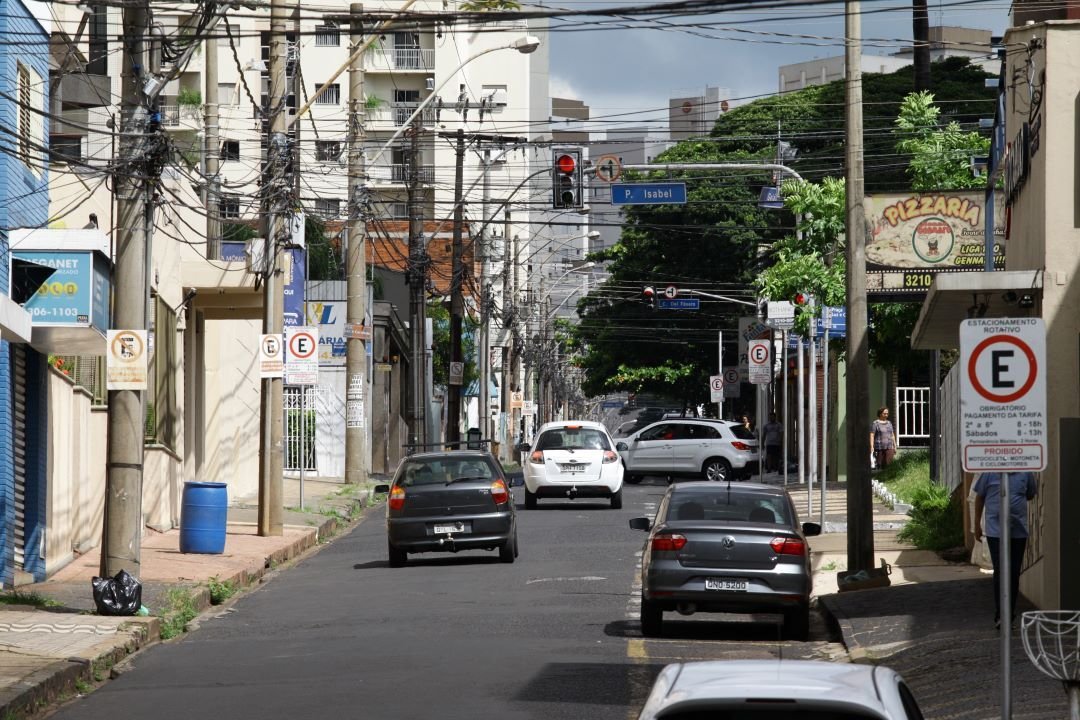 Estacionamento rotativo pago de Uberlândia permanece suspenso até lançamento de novo aplicativo