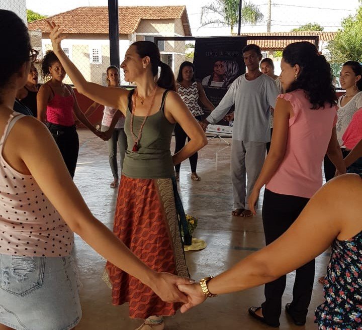 Roda de Danças Circulares arrecadará alimentos em Uberlândia-MG