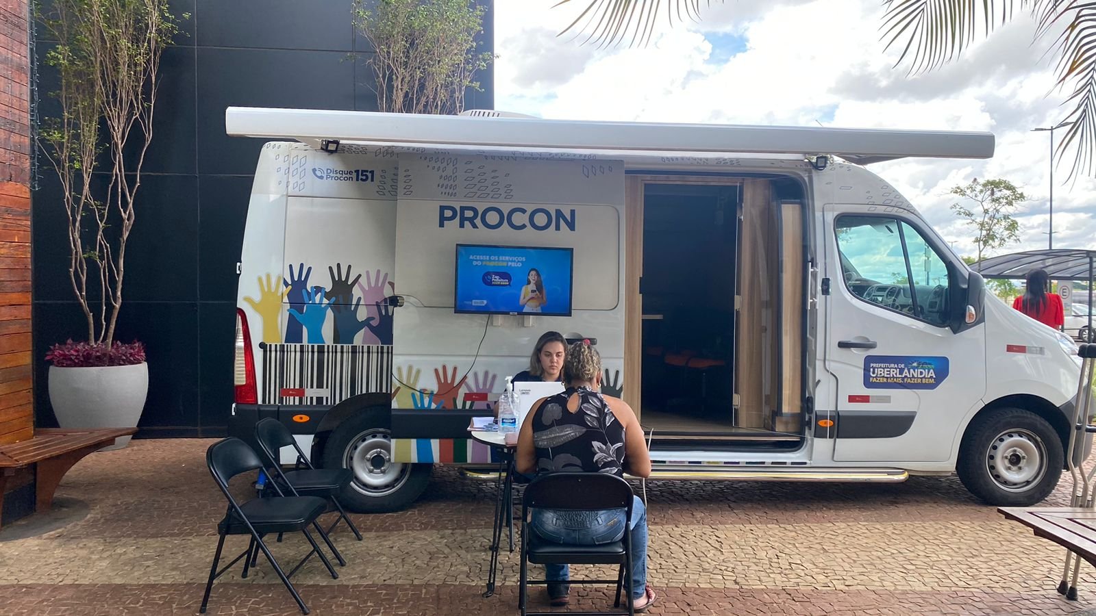Procon Uberlândia faz mutirão para ajudar beneficiários e pensionistas do INSS que tiveram descontos não autorizados