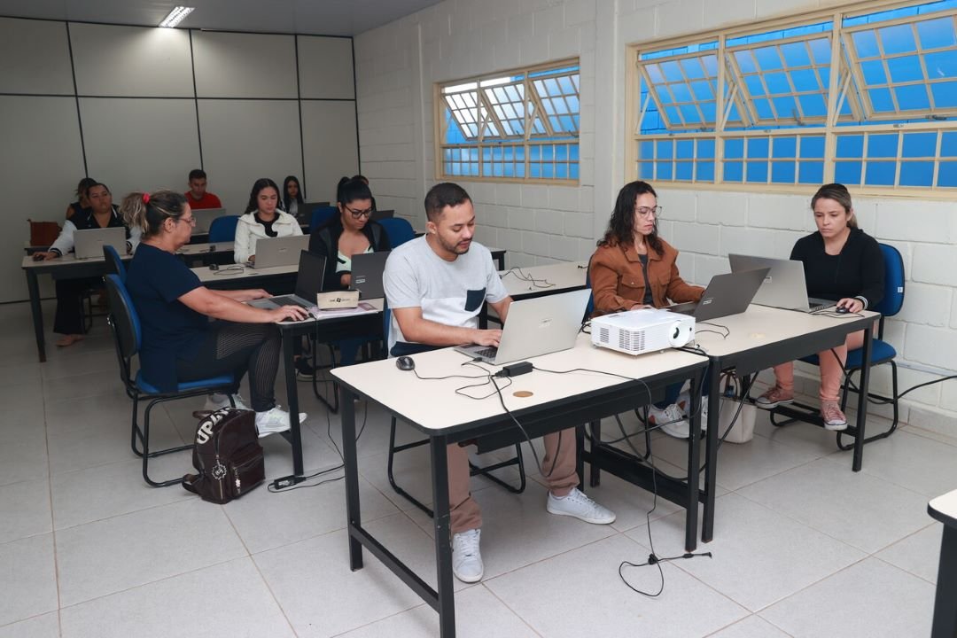 Prefeitura de Uberlândia oferece 24 cursos profissionalizantes gratuitos em outubro com 753 vagas disponíveis